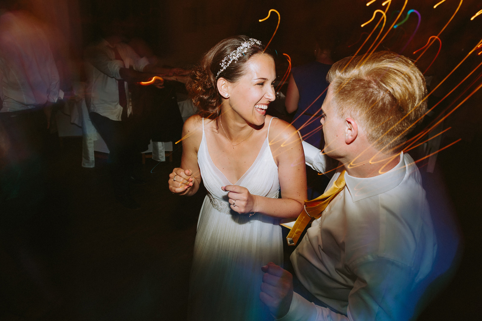 bride and groom dancing austria